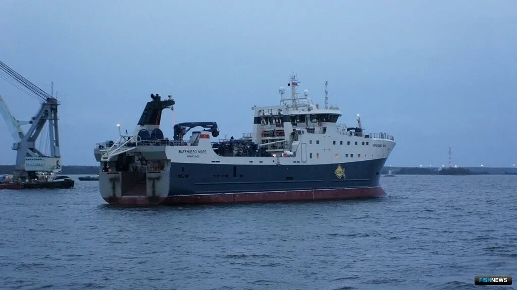 Atlantic sirius судно. Траулер atlantic titan. Солидарность судно рыболовецкое. Солидарность судно рыболовецкое. Пароход майронис.