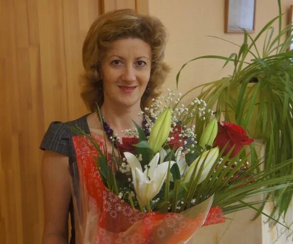Школа 90 шаля свердловская область. Школа 45 шаля. Школа 45 шаля свердловская область. 45 школа музей омск. Школа 45 учителя фото.