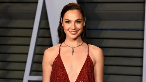 Slideshow gal gadot escenas sexo.
