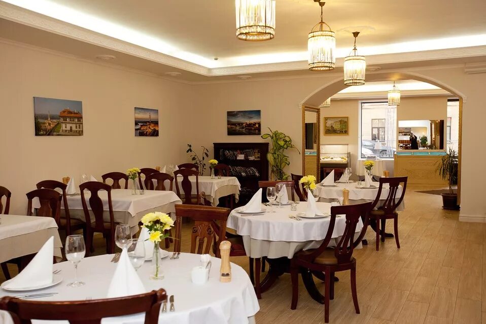 Ресторан langust belgrad. Ресторан москва белград сербия. Лучшие рестораны белграда. Гостиница москва белград ресторан. Ресторан франш белград.