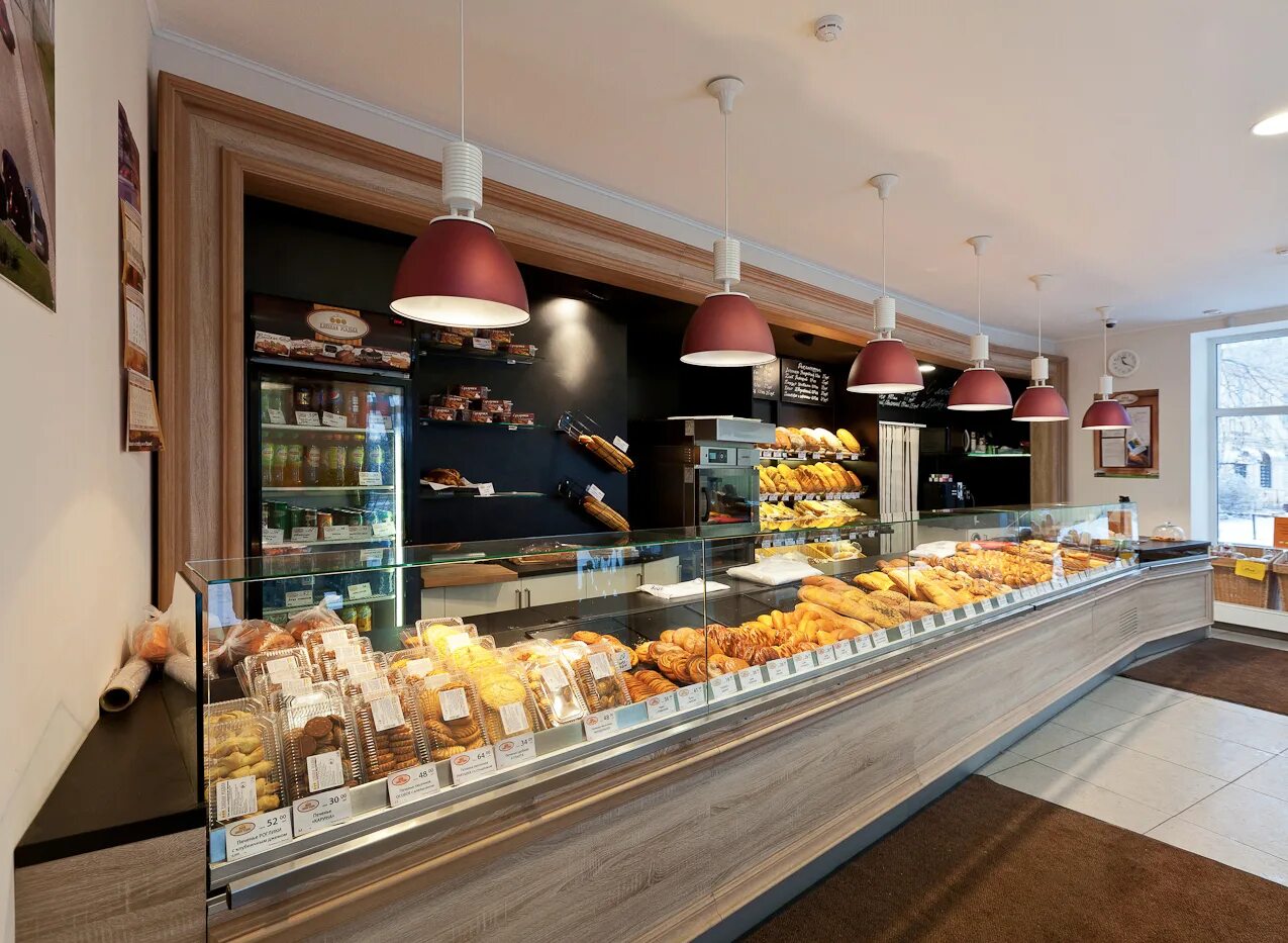 Сайт хлебная усадьба. Бегуницы хлебная усадьба комбинат. Хлебная усадьба волосово. Хлебная усадьба витрина. Хлебная усадьба бегуницы.