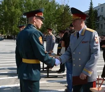 Служба молодых офицеров