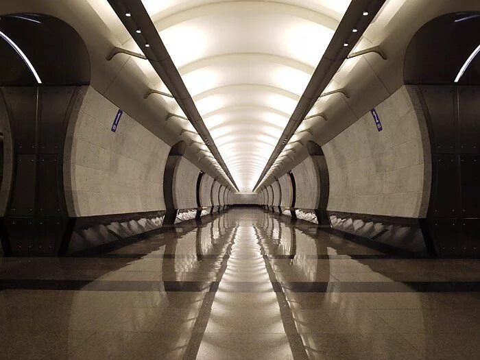 Метро сутки. Станция метро коломенская. станция коломенская московский метрополитен. коломенское станция метро. станция метро митино москва.