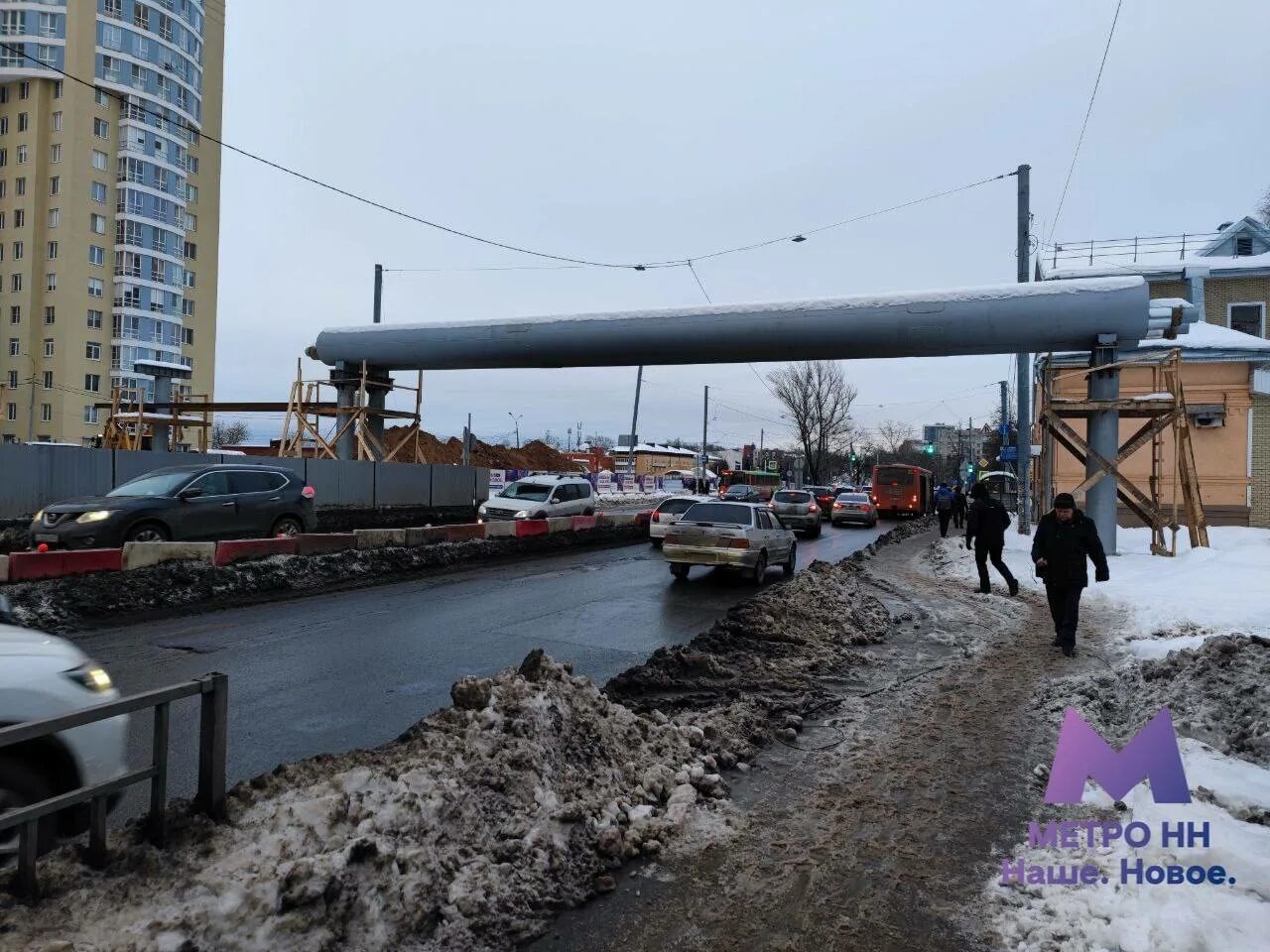 Строительный сенная. Рынок на сенной площади в санкт-петербурге. Метро на сенной площади нижний новгород. Станция метро сенная нижний новгород. Стройка многоэтажного дома.