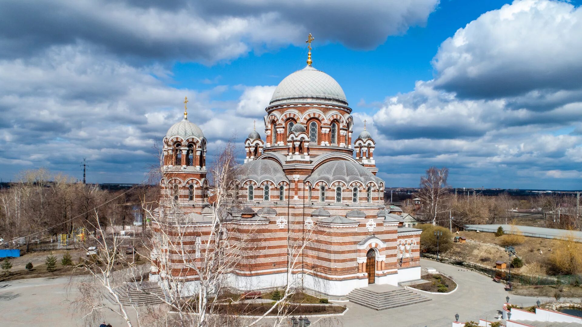 Щурово пресвятая троица. Троицкий храм Щурово. Храм Троицы в Щурово Коломна. Щуровский храм Коломна. Коломна монастырь в Щурово.