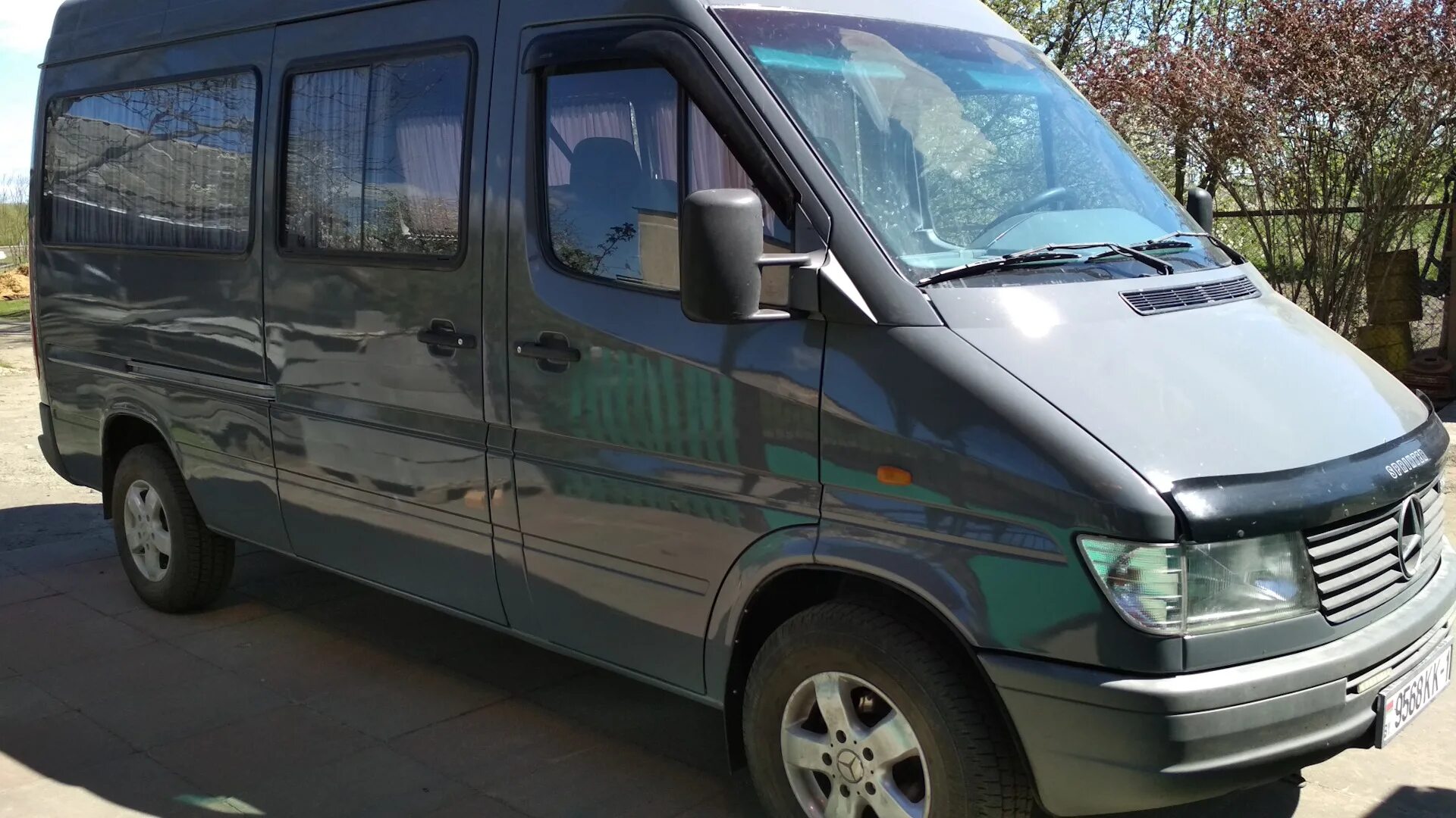 Mercedes-Benz Sprinter 1996. Мерседес Спринтер 1996 года. Мерседес Спринтер 638 в рапторе. Мерседес Спринтер 1995 темно серый цвет цвет.