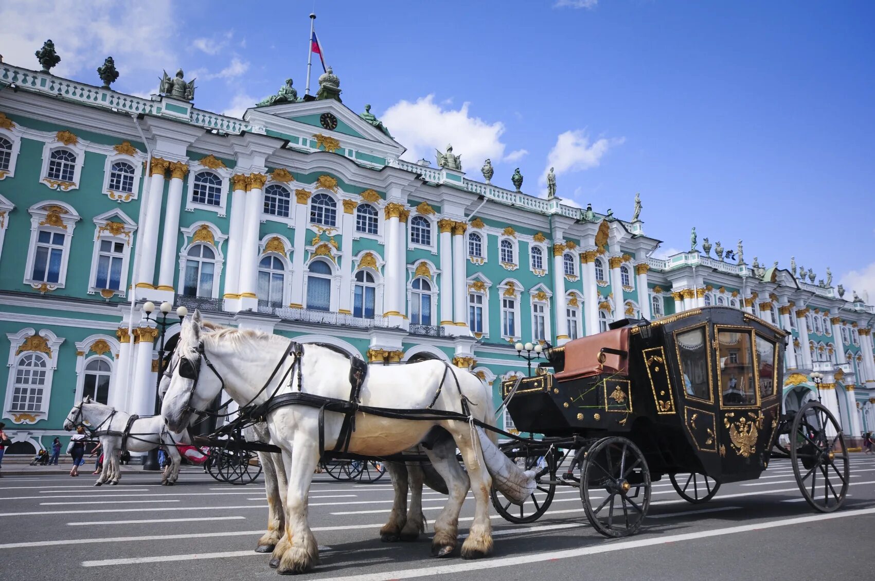 Эрмитаж Санкт-Петербург карета. Дворцовая площадь зимний дворец в Петербурге кареты. Исаакиевский центр в Санкт Петербурге карета. Экскурсии в Питере Эрмитаж. S petersburg russia