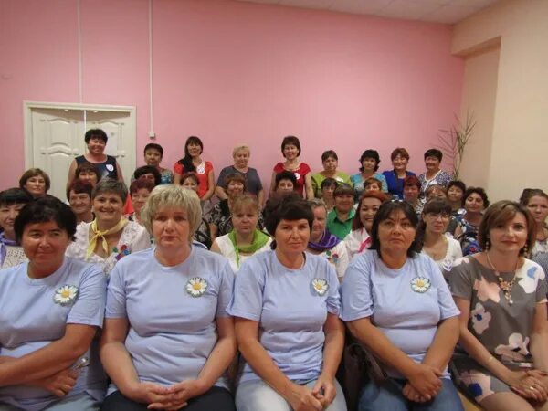 Приют харабали. Школа 3 харабали. Реабилитационный центр астрахань. Фото полицейских 2017-16 года город харабали. Приют харабали.