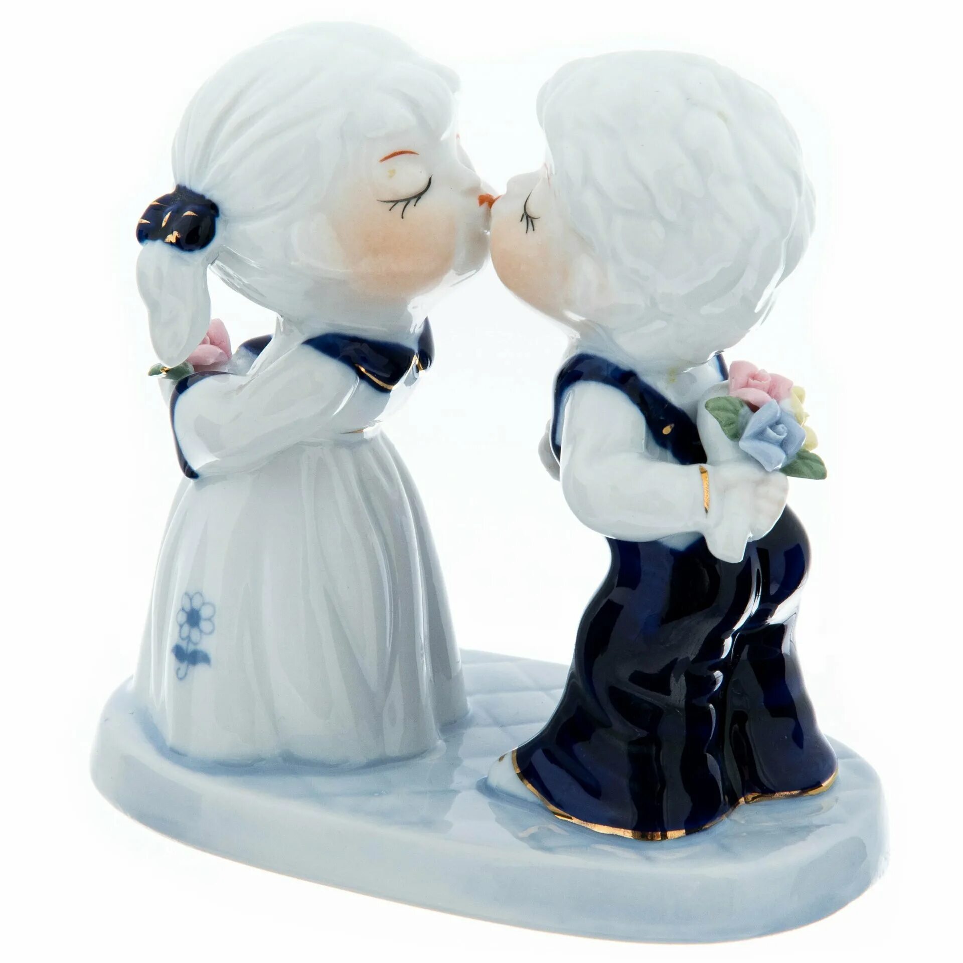 статуэтка целующиеся