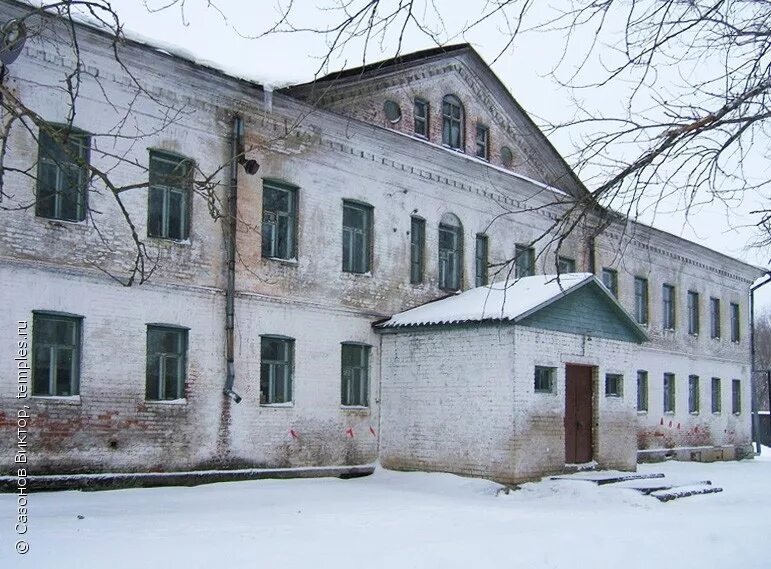 Улица рабочий поселок. Кашинский Сретенский женский монастырь. Сретенский монастырь Кашин. Сретенский монастырь город Кашин. Кашин рабочий поселок.