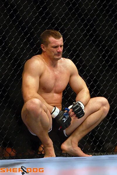 Мужчина боец. Бойцы мма на тренировке. Ufc смит тейшейра. Накаченный боец. Мужика мма.