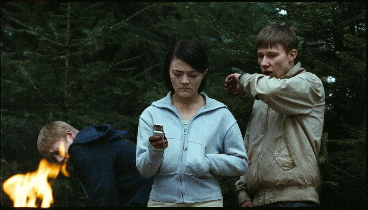 Финн Аткинс райское озеро. Райское озеро Eden Lake (2008) Великобритания.