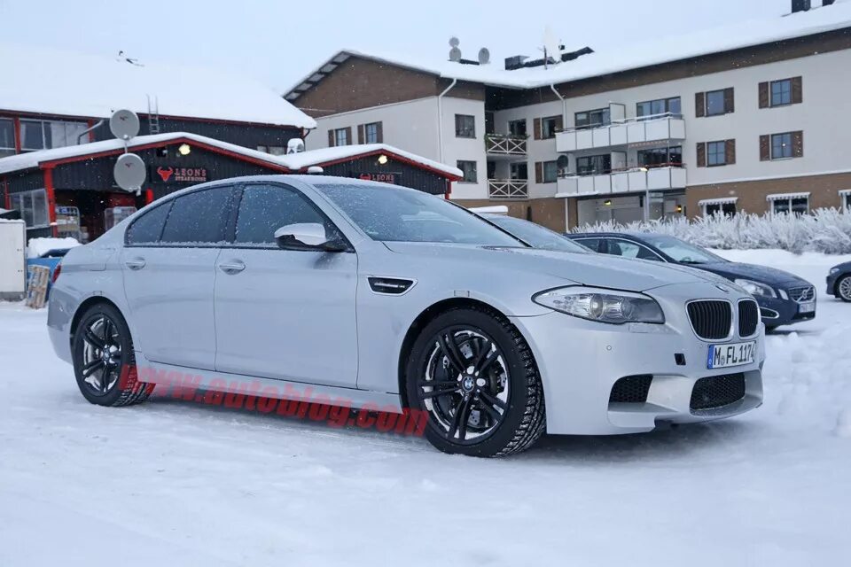 Бмв дизель полный привод. BMW m5 XDRIVE. BMW m5 x Drive. БМВ м5 ф10 полный привод. BMW 5 M Drive.