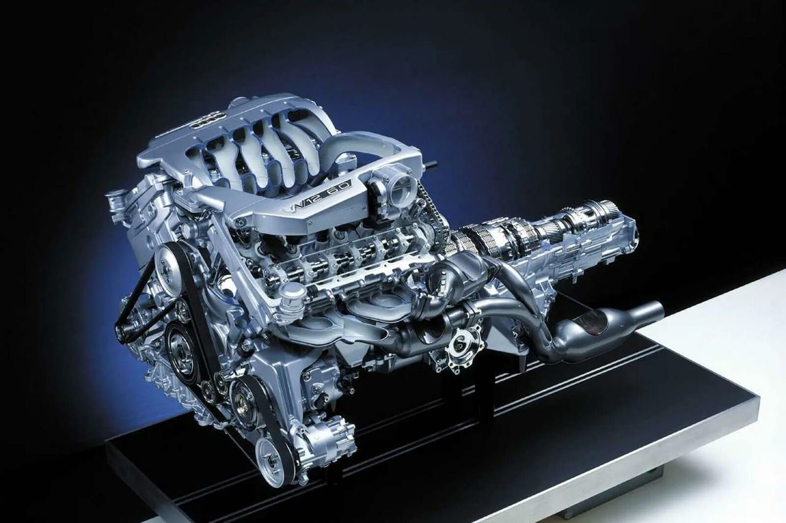 Мотор бугатти вейрон w16. Мотор бугатти вейрон w16. W engine. Мотор bentley w12. Bugatti veyron двигатель w16.