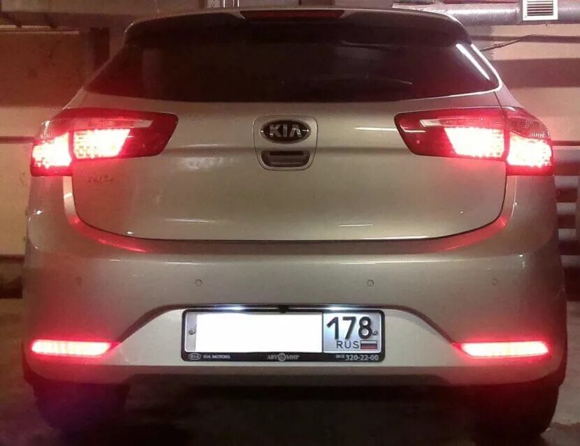 Киа рио хэтчбек фонарь. Led лампы Kia Rio 3. Киа Рио 2012 лампы led. Led фонари Киа Рио 3. Светодиодные фонари Киа Рио 2021.