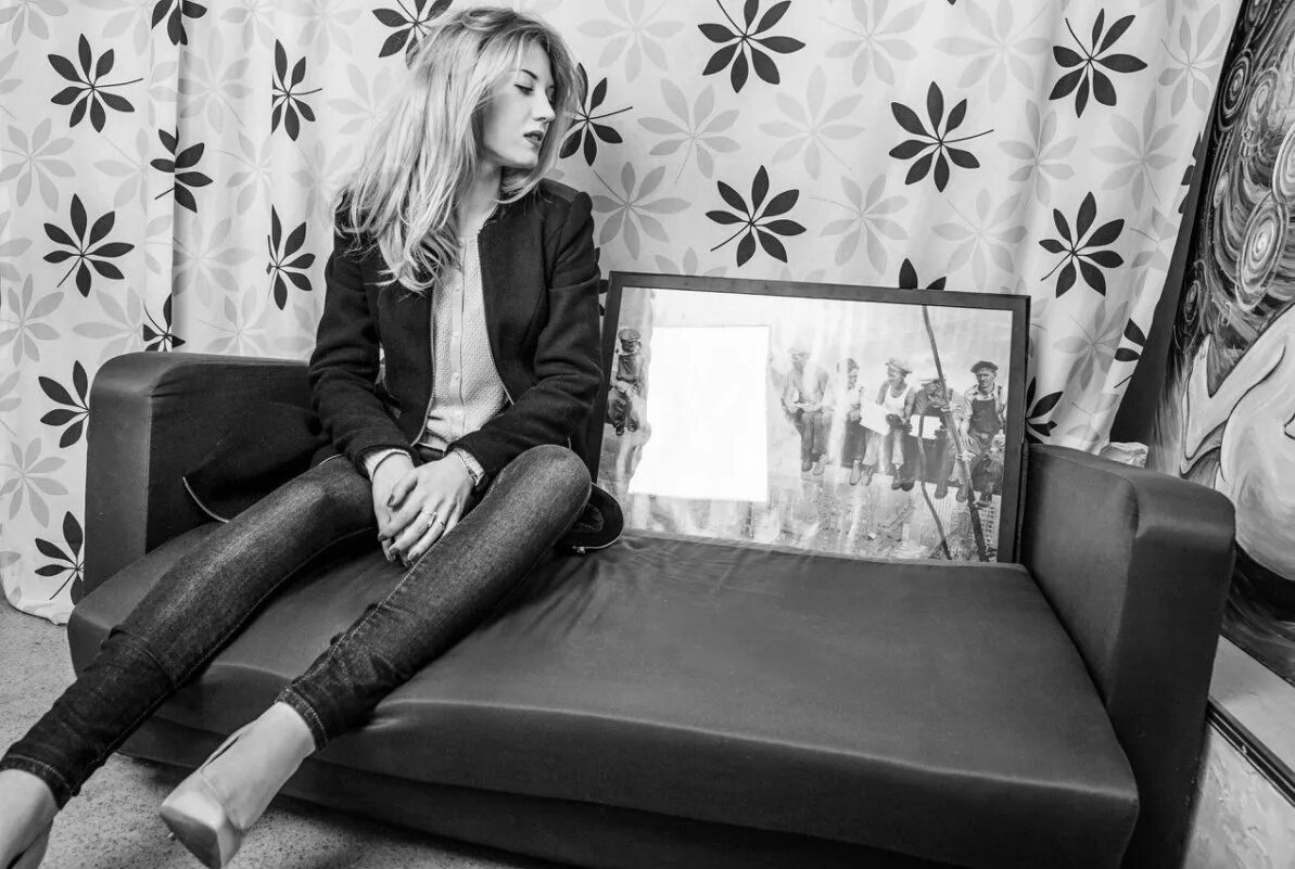 Фото марии будановой. Модельная фотостудия рязань с пистолетами. Фото марии будановой. Фото марии будановой. Дарья багрий.