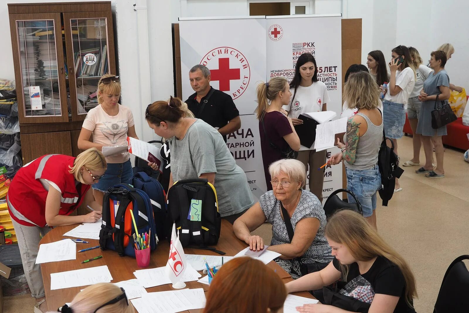 Красный крест воронеж. Красный крест медика. Красный крест ПМР. Красный крест Украина.