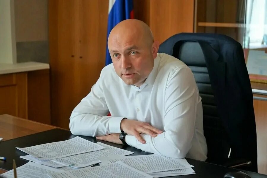 Мэр города парахин. Мэр орла парахин. Юрия парахина. Юрия парахина. Юрия парахина.