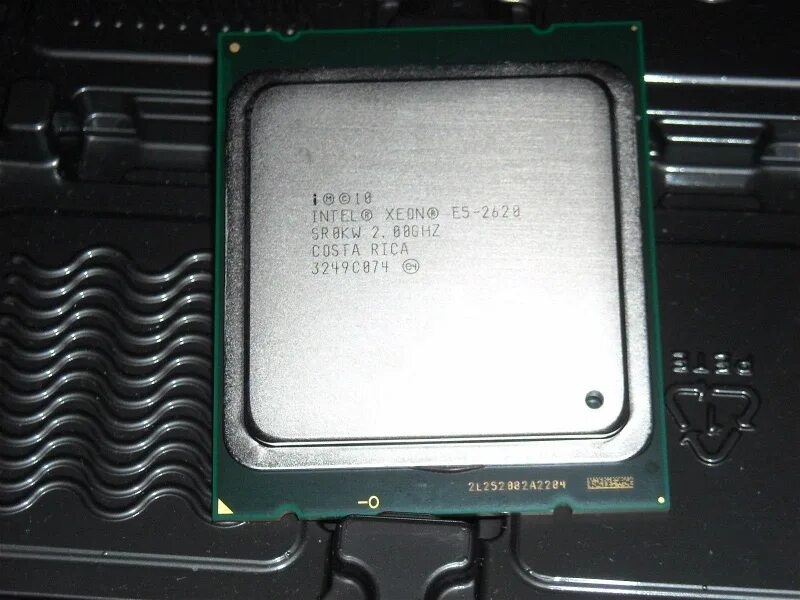 Процессоры с памятью ddr4. Процессор Intel Xeon e5-2620. Процессор Xeon e5 2620. Intel Xeon e5 2620 2. Intel Xeon e5 2620 2.0.