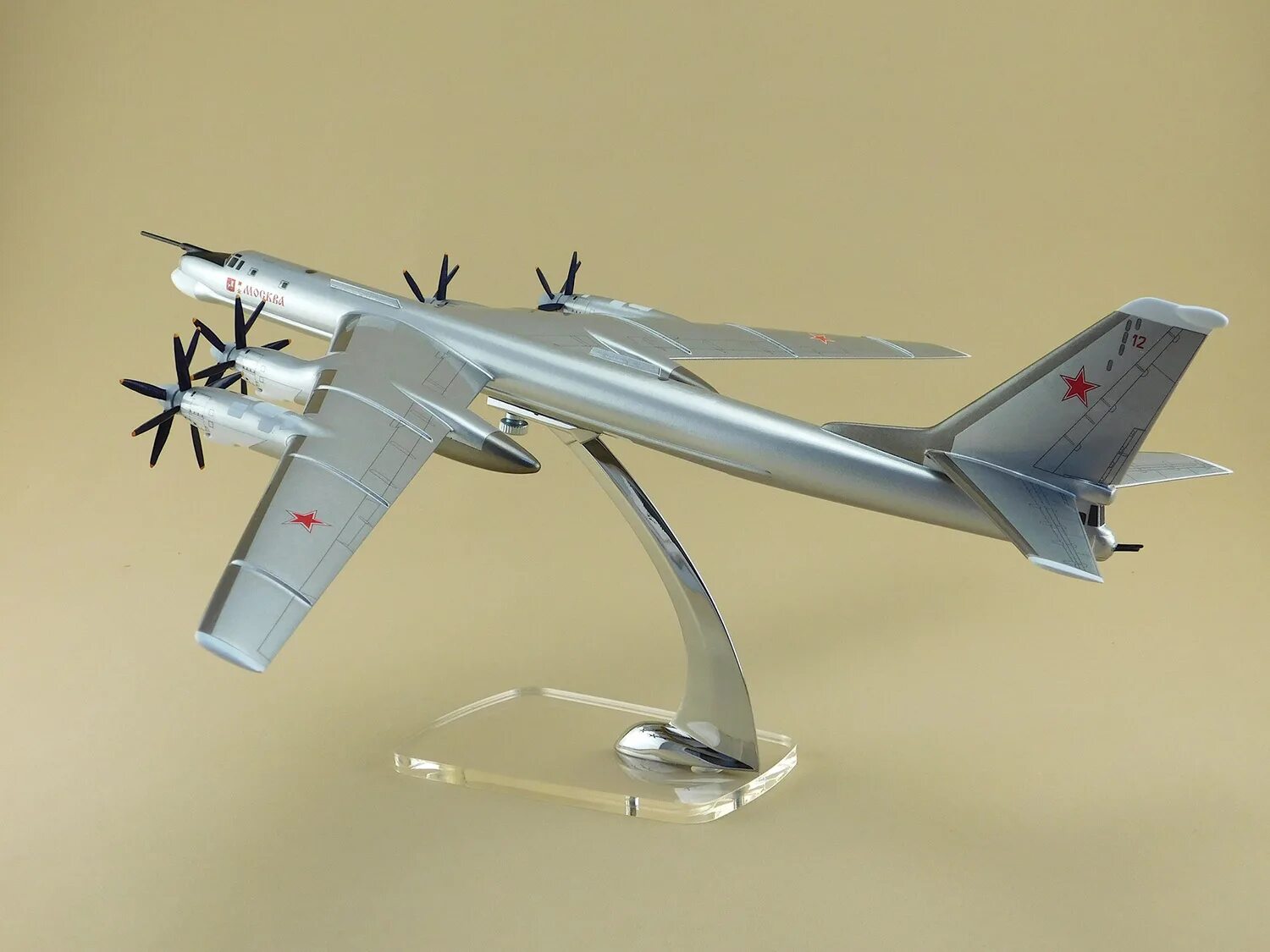 144. Ту-95 звезда 1/144. Звезда ту-95мс 1. Ту-95 модель. Ту-95 1/72 trumpeter.