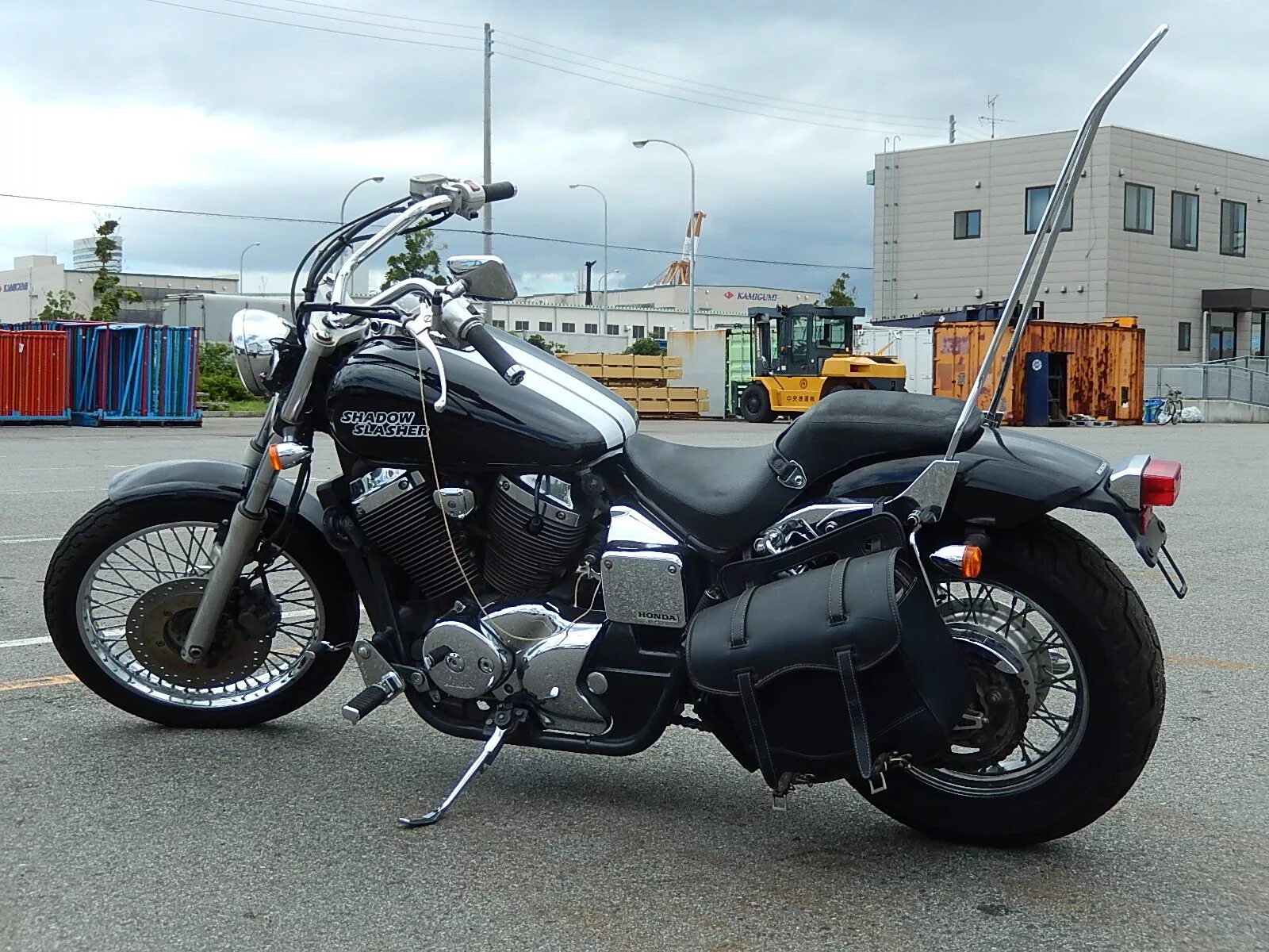 Honda shadow slasher. Honda Shadow 400. Мотоцикл Honda Shadow 400. Хонда Shadow 400 Slasher. Honda VT 400 Shadow.