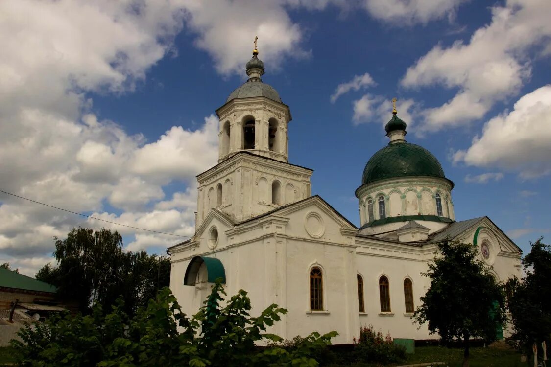 Погода мишкино курганской на 3 дня. Мишкинская Церковь Курганской области. Мишкинская Свято Троицкая Церковь. Свято Троицкая Церковь Мишкино Курганская область. Мишкинская Церковь Мишкинского района.