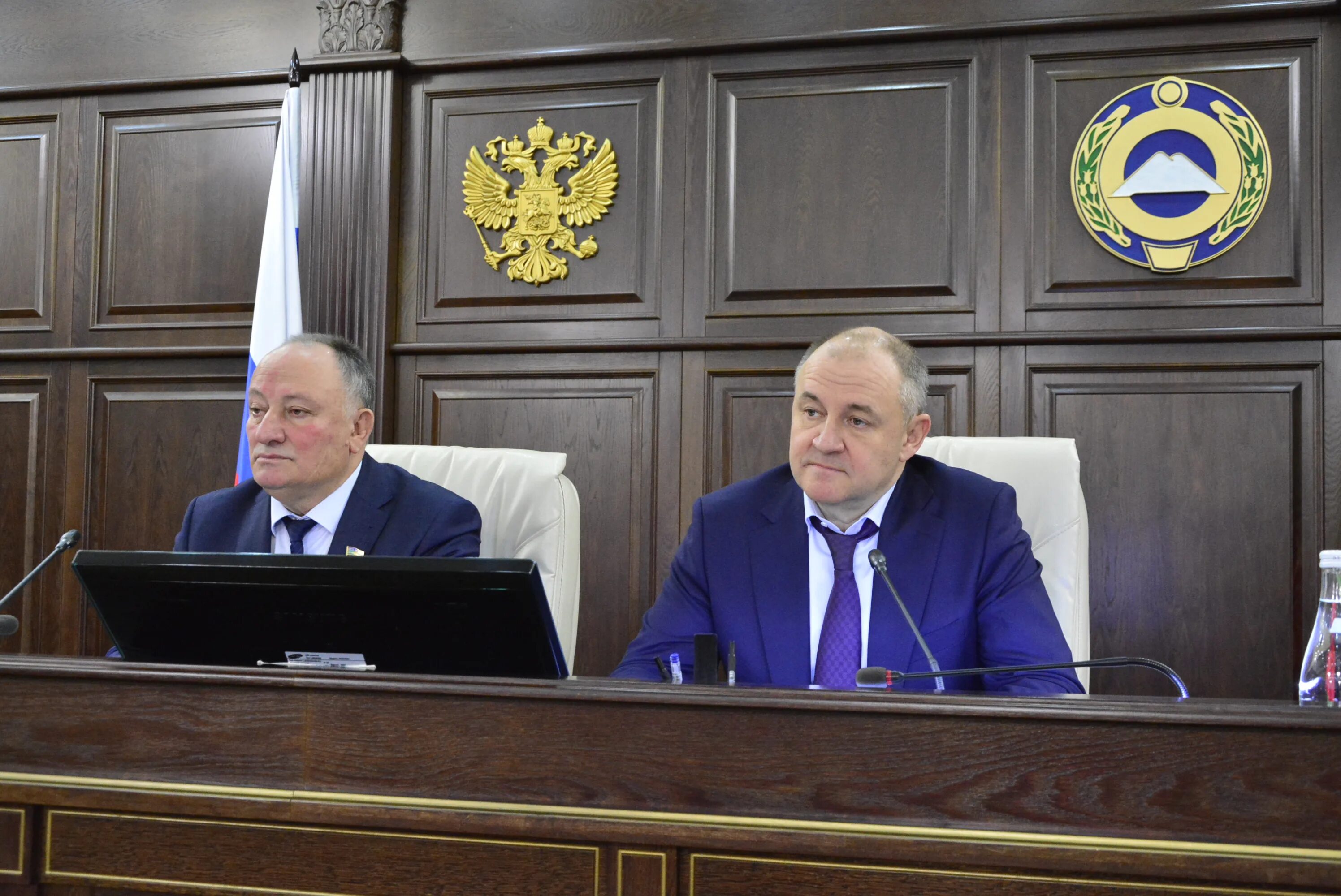 Повышение 09 кчр. Парламент кчр. 34 сессия vi созыва парламент кчр. кчр в лицах.
