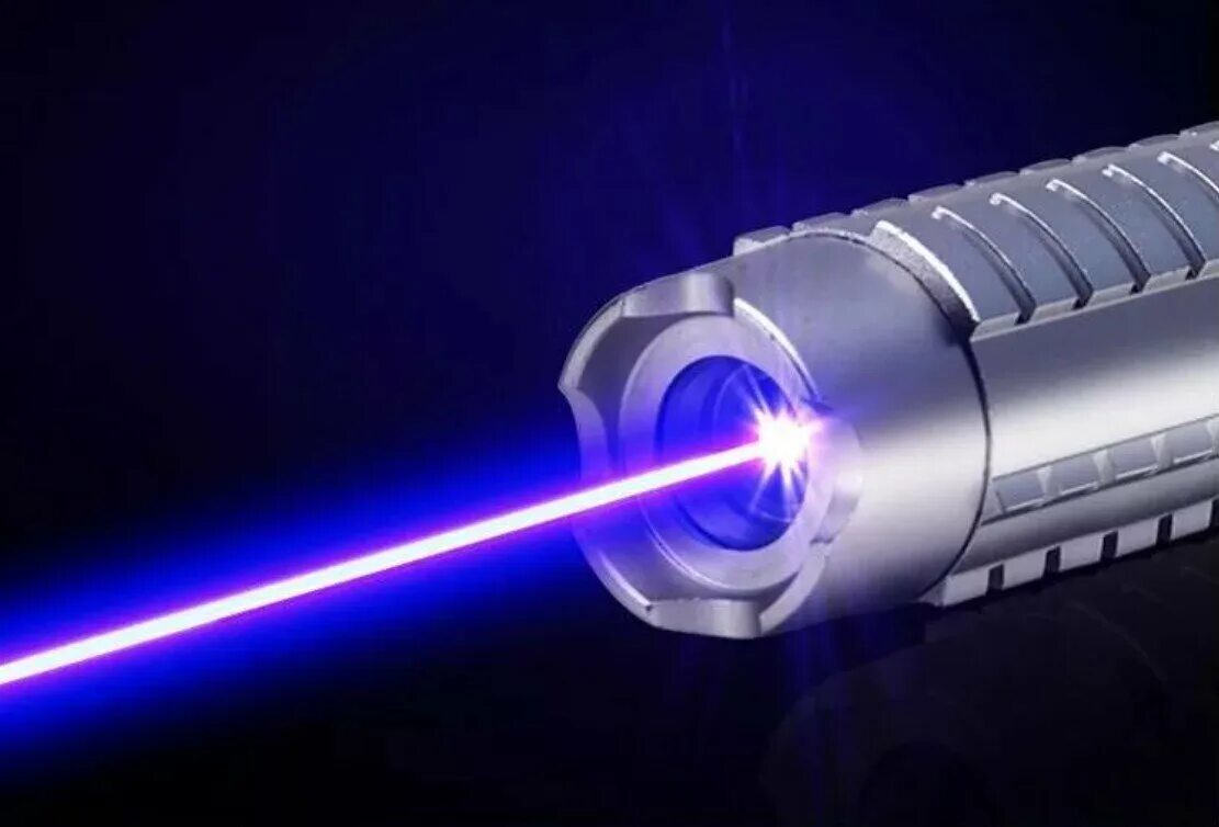 Лазер. Ультрафиолетовый лазер. Лазерный излучатель. Лазер ультрафиолетовый мощный.