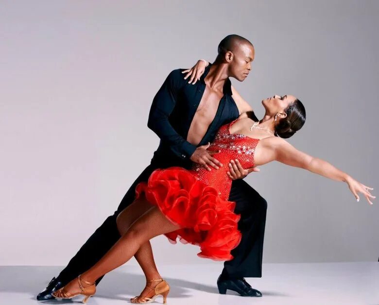 Бачата блондинка. Бальные танцы румба. Бачата партнер. Хастл танец. Бачата партнер.