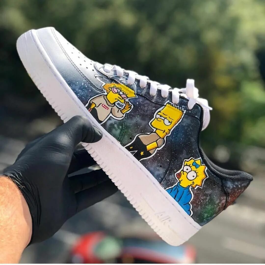 Найк с голубем. Кастомизация Air Force. Nike Air Force кастом. Nike Air Force 1 Custom Simpsons. Nike Air Force 1 Simpsons.