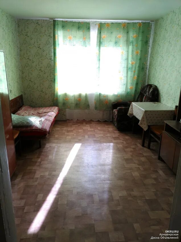 Снять комнату посуточно за 1000 рублей год новороссийск. Армавир новороссийская 169. Общежитие в новороссийске. Комнаты в общежитии в новороссийске. Комнаты в общежитии в новороссийске.