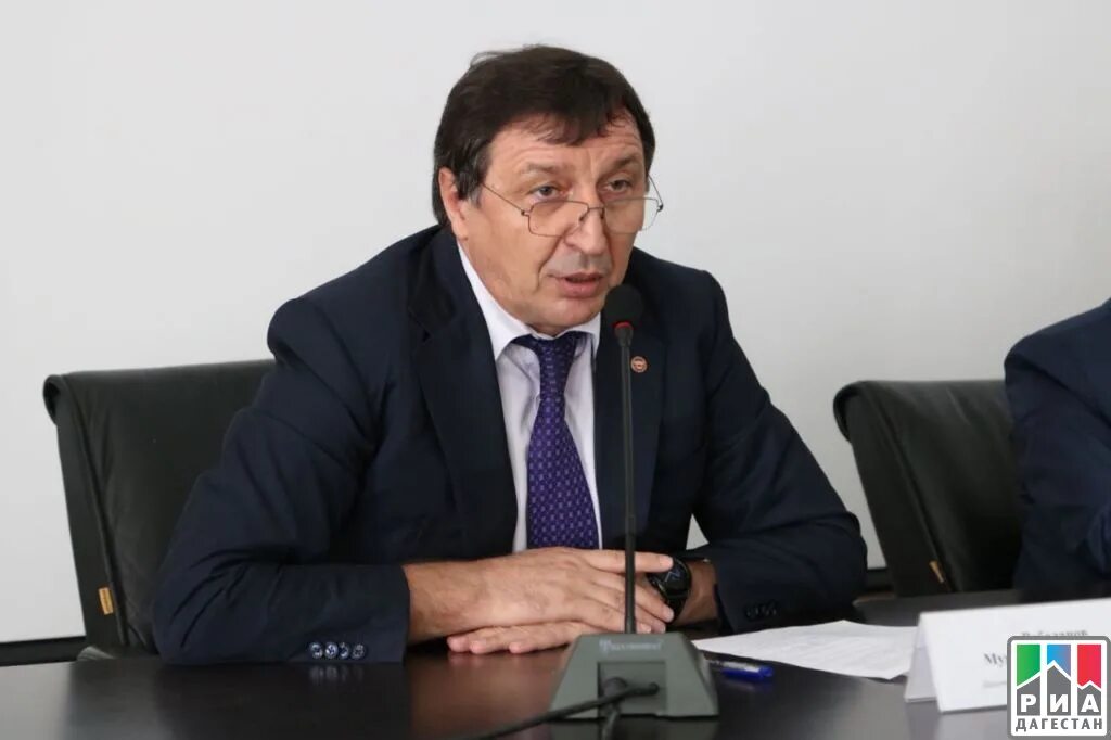 Рамазанов директор 45 школы. Мазанаев дгу. Генеральный директор аэропорта махачкала. Мазанаев дгу. Рамазанов рустам магомедович.