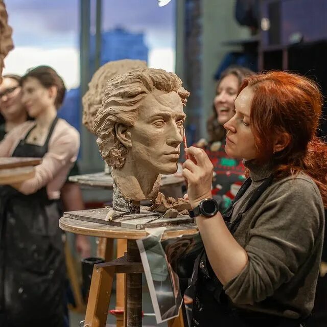 Sabin howard sculpture. Михаил шемякин скульптуры. Михаил шемякин скульптор. Скульптор семен платонов бойцы. Семен платонов скульптор хоккеисты.