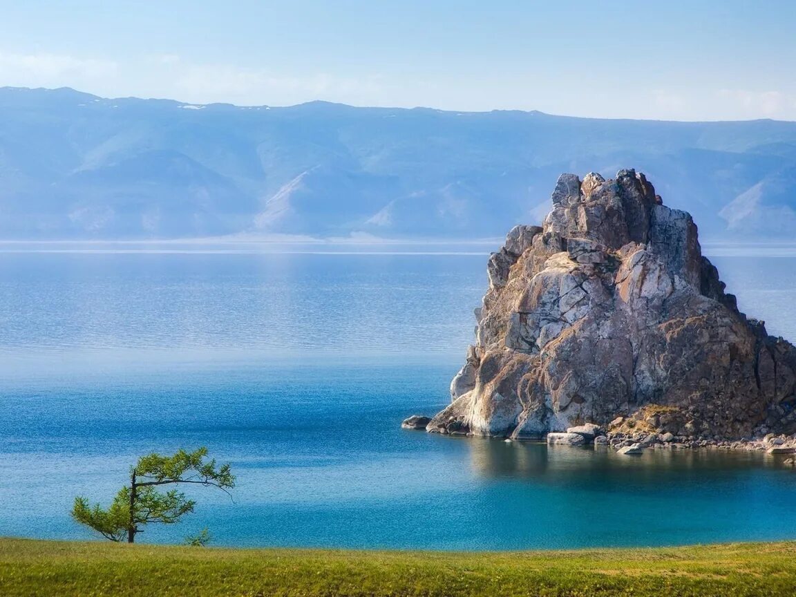 В каких горах озеро байкал. Мыс бурхан скала шаманка. озеро байкал (иркутская область, иркутск). ольхон байкал. байкал арка на ольхоне.