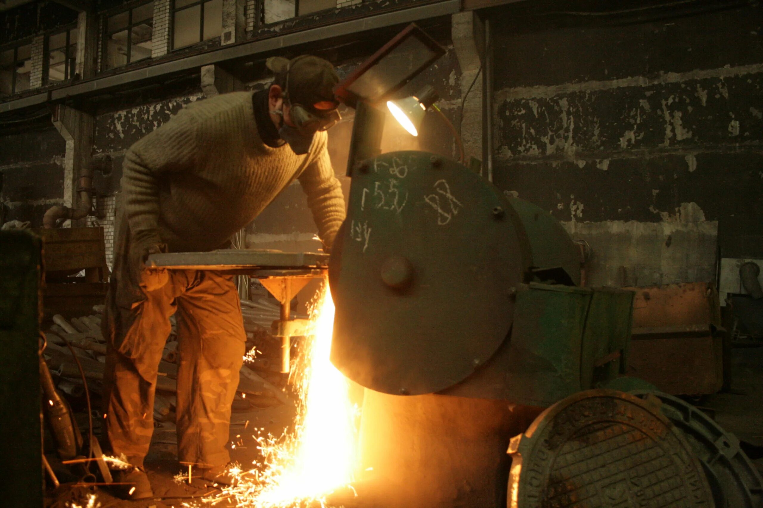 бывший литейный завод. литейный цех камаз. бывший литейный завод. литейный цех мрк магнитогорск. бывший литейный завод.