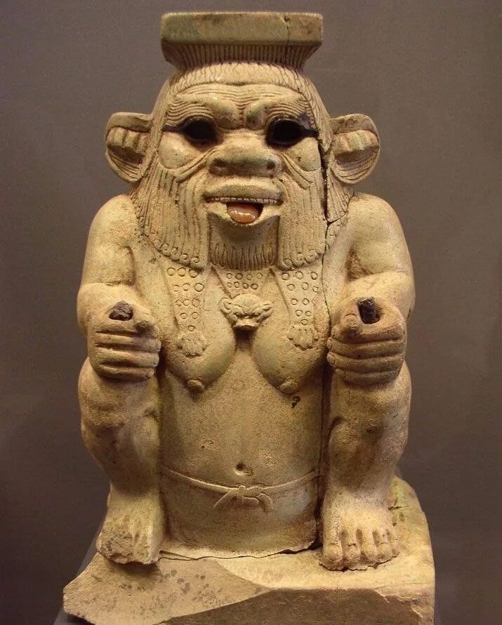 Карлик бес древний египет. Бог бес. Бэс египет. Карлик бес древний египет. Бог бес в древнем египте.