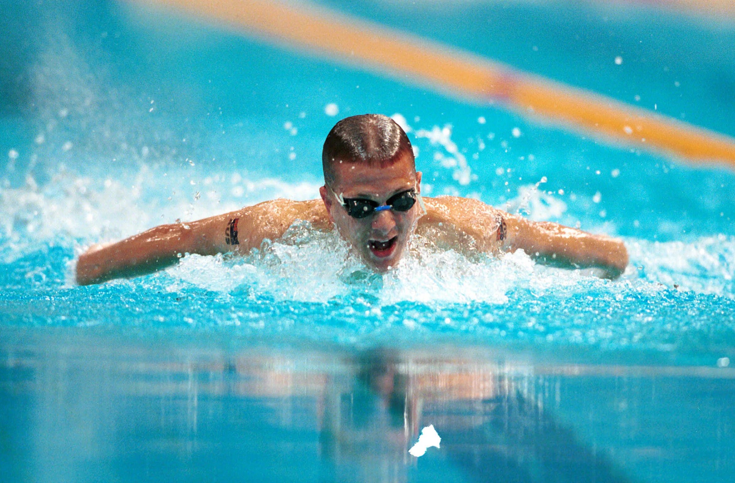 Swimming википедия. Swimming википедия. Плавание брасс баттерфляй. Swimming википедия. Спортивное плавание брасс.