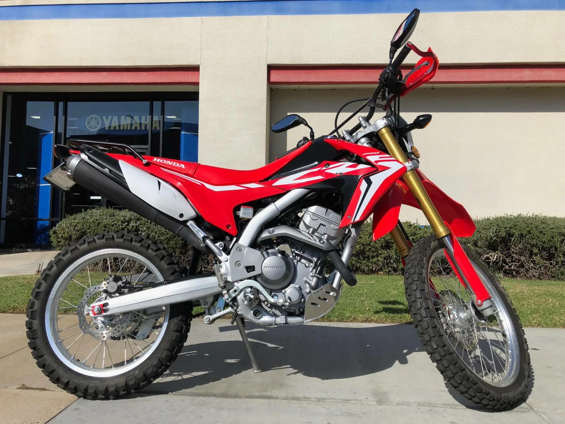 Honda 250 l. Crf250l. Хонда crf250l. Honda CRF 250. Хонда ЦРФ 250 Л.