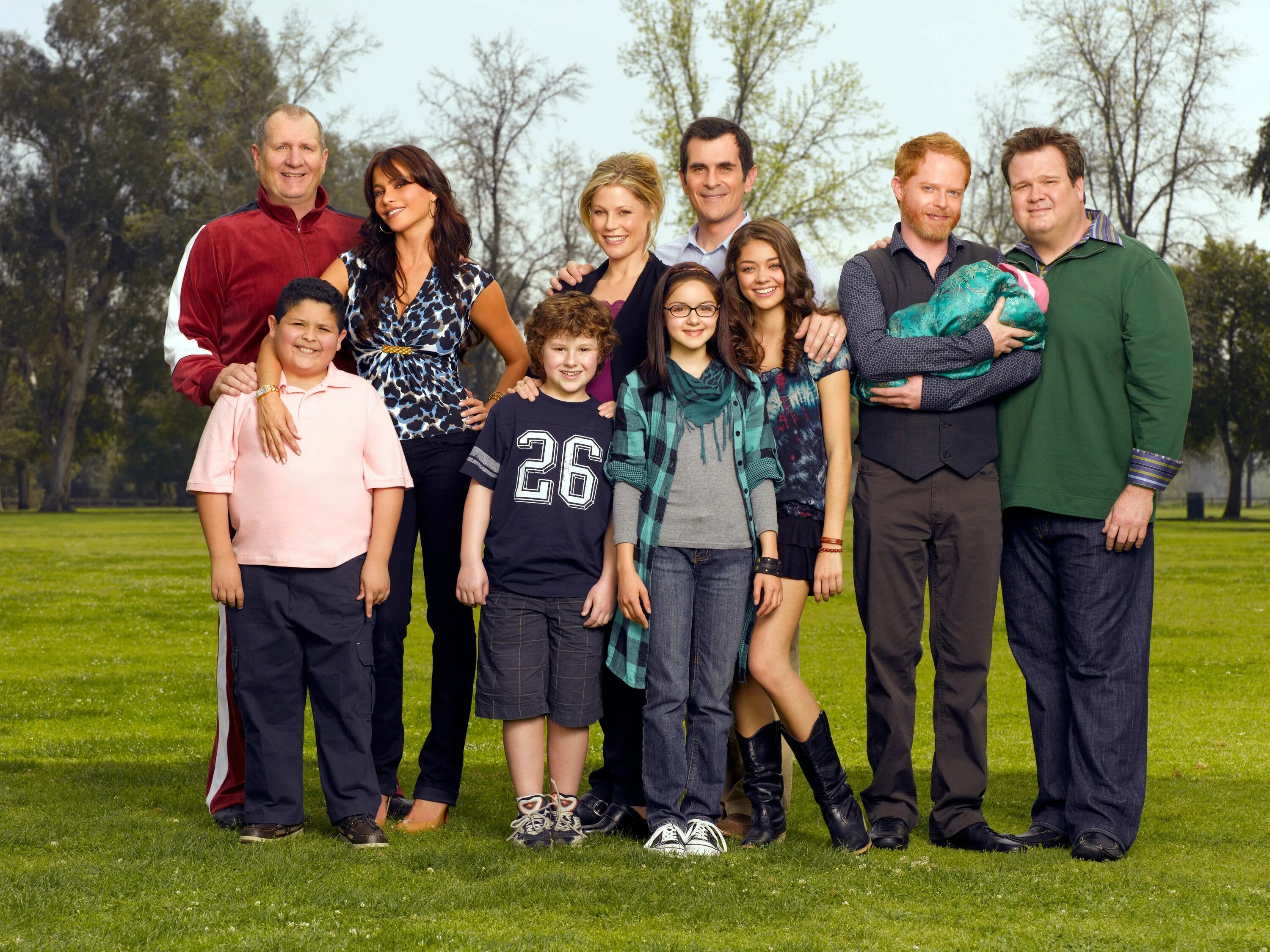 Родственники 1. Американская семейка (Modern Family). Американская семейка сериал 2009–2020. Модерн Фэмили сериал. Американская семейка Эйдан.