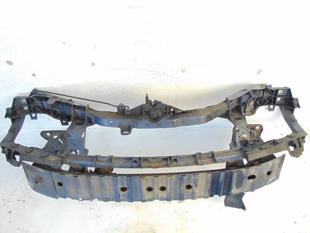 Форд фокус передняя панель. Рамка радиатора ford focus 2. Oem0173panp o. Передняя панель форд фокус 2. Форд фокус передняя панель.