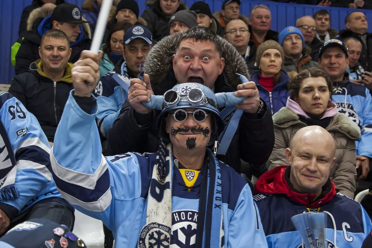 фанаты хк. болельщики хк сибирь. фанаты локомотив ярославль. болельщики локомотива хоккей ярославль. фанаты хк.