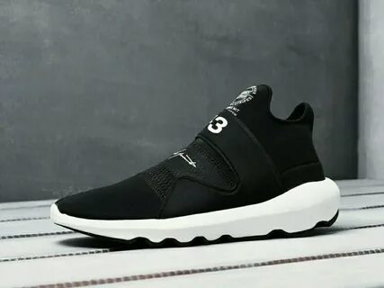 Y 3 история