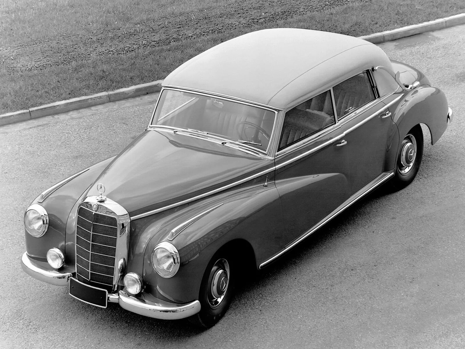 Mercedes-Benz 300 (w186). Mercedes-Benz 300 Limousine (w186). Mercedes Benz 1954 w186. Mercedes-Benz w186 (300) 1951.