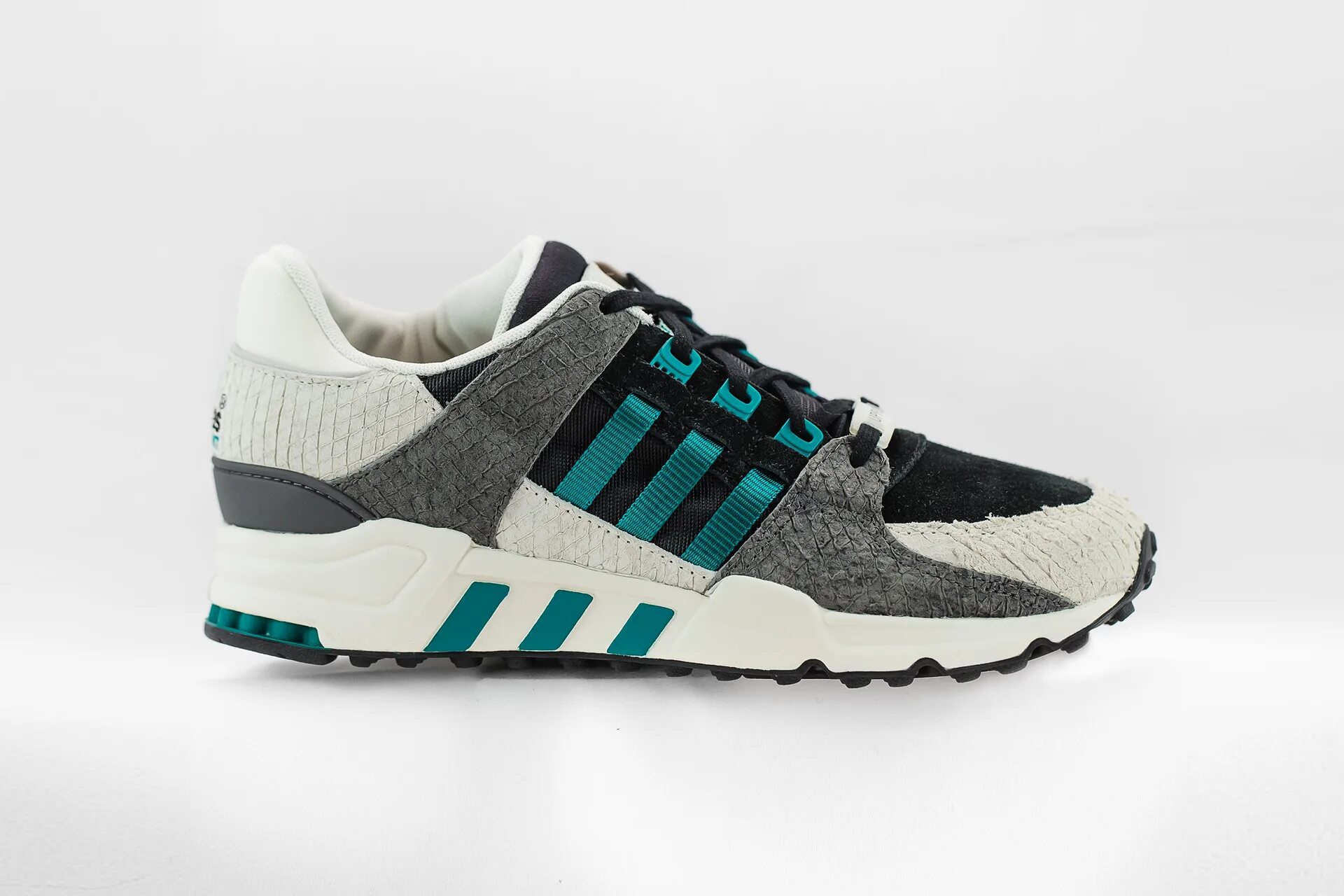 Og кроссовки. Adidas EQT support 93 og. Кроссовки adidas Equipment support 93. Кроссовки adidas EQT guidance 93 White/Black/Green. Адидас Эквипмент.