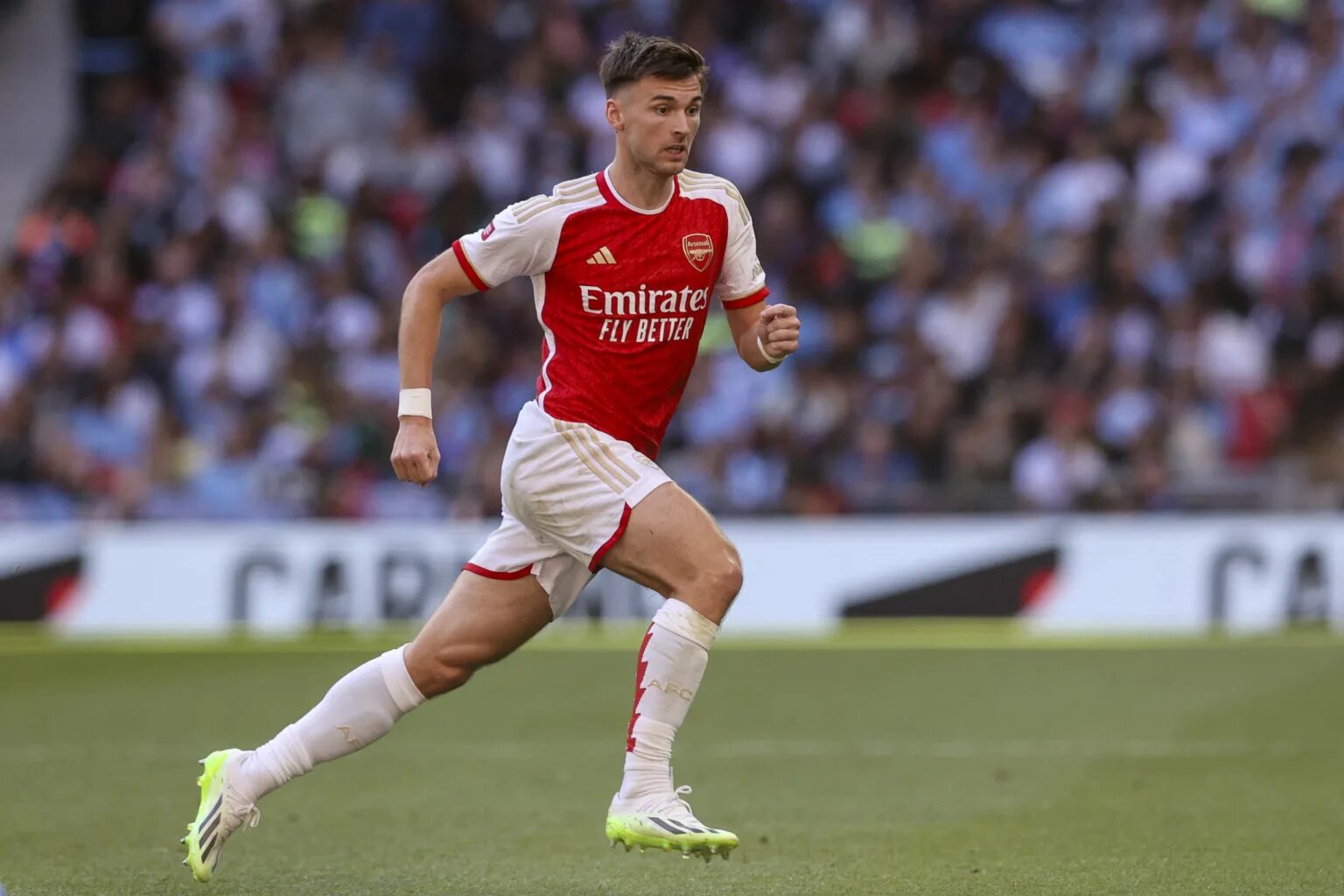 Тирни футболист. Kieran Tierney футболист. Kieran Tierney Arsenal. Киран Тирни футболист. Kieran Tierney real Sociedad.