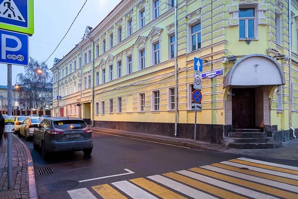 Покровка нет. Апарт-отель a 4 Покровка. Улица Покровка 4/4а Москва. Москва Покровка 3/7.