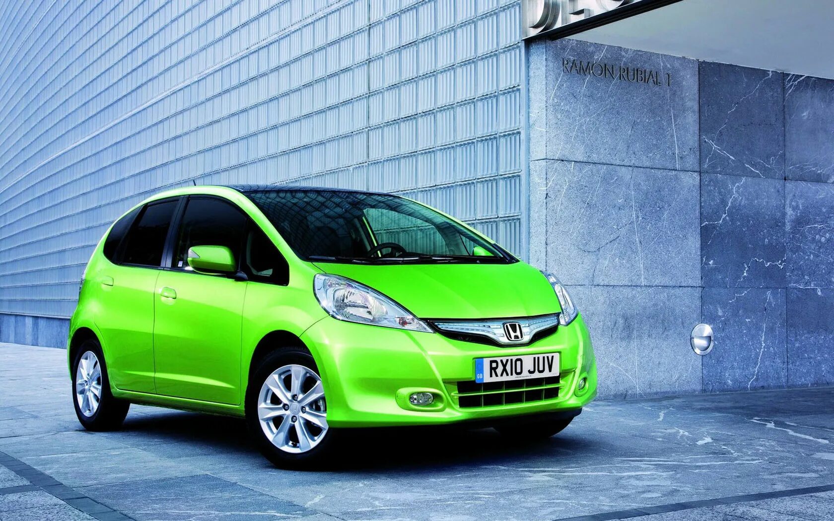 Honda Jazz 3. Honda Jazz Hybrid 2012. Honda Jazz гибрид. Хонда джаз 1.3.