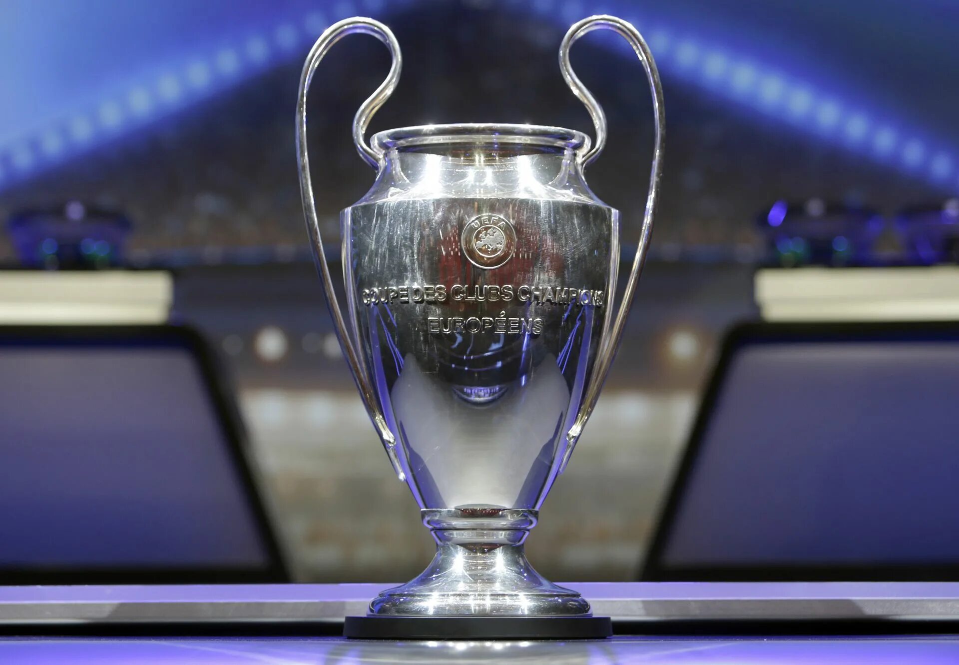 Футбольные турниры лига чемпионов. Финал Лиги чемпионов УЕФА 2020. UEFA Champions League 1/4. ЛЧ Кубок фон. Лига чемпионов Кубок фон.