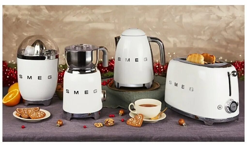 вспениватель молока smeg mff01pbeu. Smeg кофемолка smeg mff01pbeu. Smeg вспениватель молока. вспениватель молока смег красный фото. Smeg вспениватель молока.