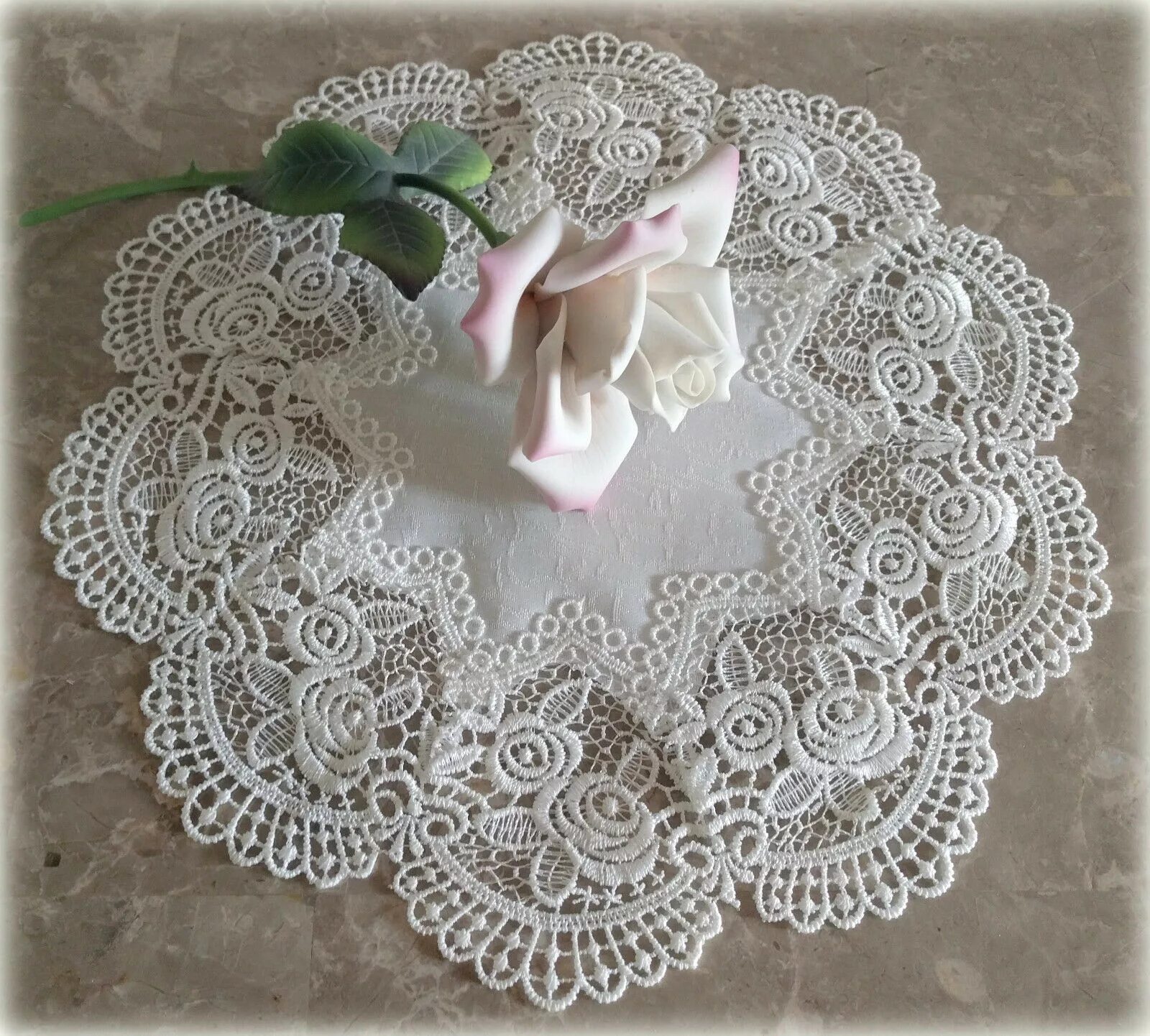 Кружева розы. Французское кружево. Кружевное полотно. Кружева. Кружево розочки.